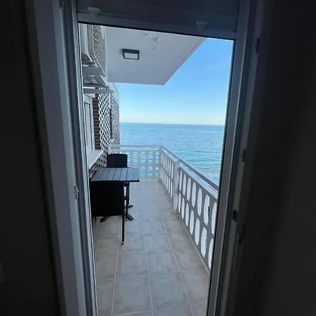 Front Esther 1 * Villajoyosa